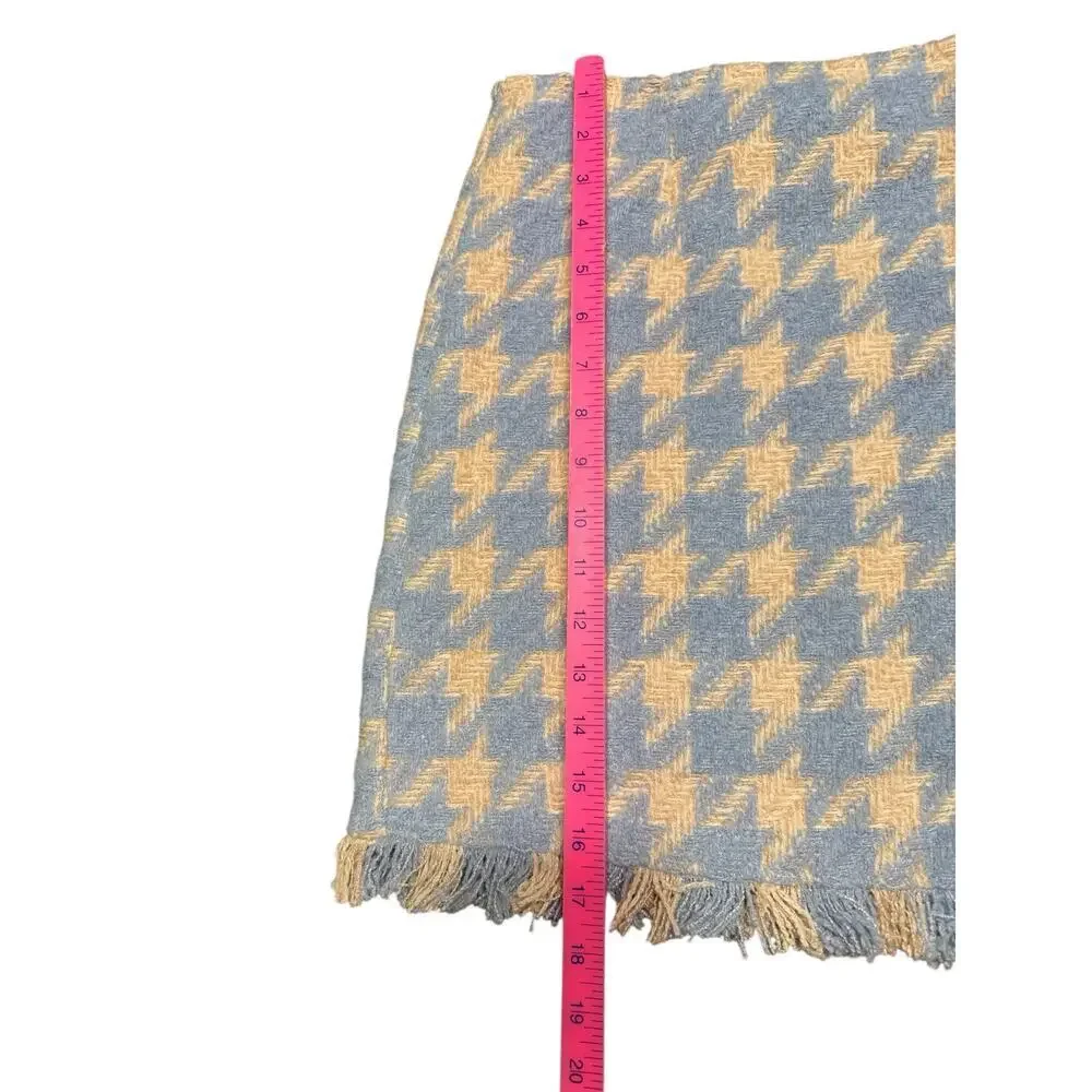 Blush Boutique Women’s Tweed Mini Skirt Size S Fringe Hem Pink/Blue